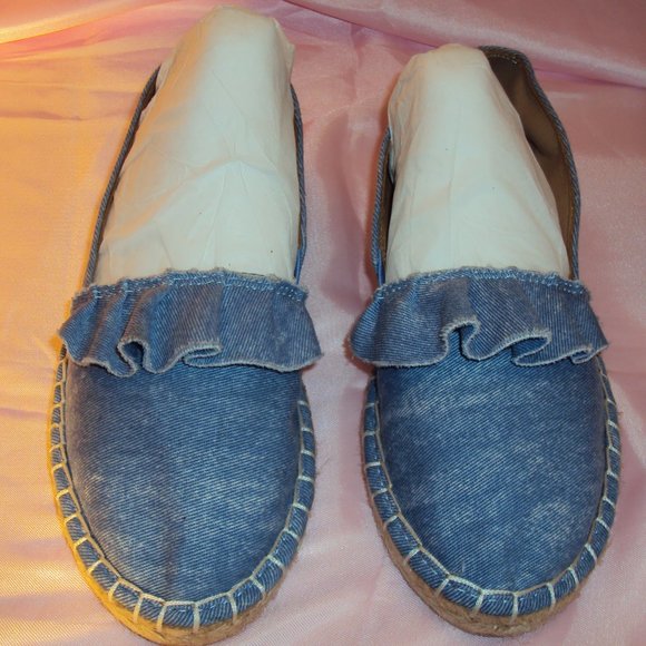 Shoes, Denim Ruffles. - Picture 1 of 7